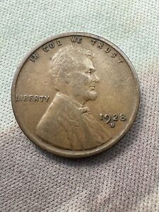 ** 1928-D LINCOLN CENT - VF  (UPGRADE THAT SPOT IN YOUR SET)  PRICED TO SELL **