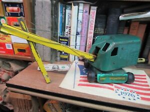Vintage Pressed Steel Structo Construction Co Excavator Crane Steam Shovel TIN