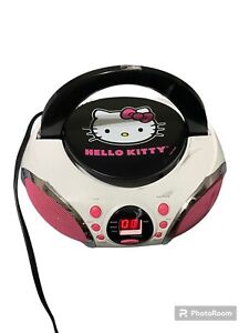 Hello Kitty AM/FM Stereo CD Cassette Recorder Player Boombox 2014 Works
