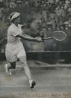 1942 Press Photo Alice Marble plays in Wimbledon Match against Fru Sperling