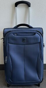 TRAVELPRO WalkAbout 6 Carry-on Expandable Rollaboard Luggage, Ocean Blue