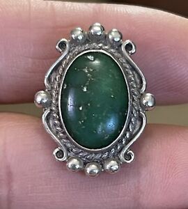 Vintage Fred Harvey Era Sterling Silver Green Turquoise Navajo Ring Size 3.75