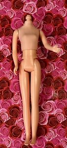 New ListingVintage 1976 Growing Up Ginger 9222 Doll  Body -Works! BFF of Skipper
