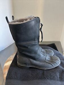 Uggs Zipper Snow Boots Size  9 Below Knee