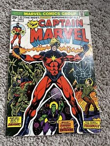 1974 Captain Marvel #32 Marvel-Thanos