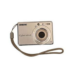 Sony Cyber-shot DSC-S700 7.2MP Digital Camera - Silver