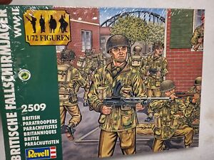 Revell WWII British Paratroopers Plastic Soldier Figures in Box 1/72 #2509
