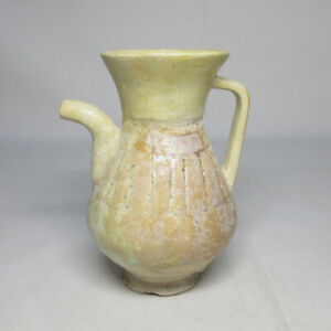 New ListingG2057: Real old Chinese porcelain pitcher shaped vase with very good atmosphere