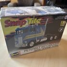 Revell Snap Tite Peterbilt 352 Cabover, Historic Series 1:32 Scale Model Kit NEW