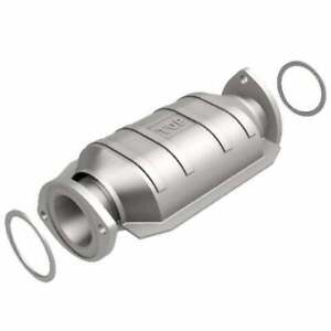 MagnaFlow 23622 Direct-Fit Catalytic Converter for 95-97 4.5L Toy Land Cruiser