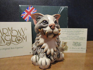 Harmony Kingdom A Bird in the Hand Cat With Bird in Mouth UK Made Box Figurine