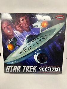 Polar Lights 880 1:350 Star Trek U.S.S. Enterprise NCC-1701 plastic model kit