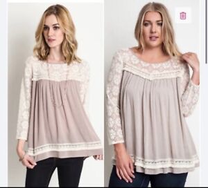 Umgee Lace Sleeve baby doll top, NWT, Size XL