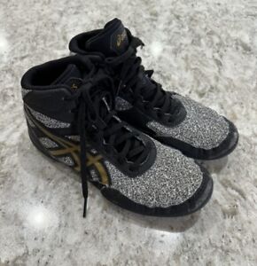 Asics Matflex 6 Athletic Wrestling Shoes Black Gray Gold 1084A008 Youth Size 4.5