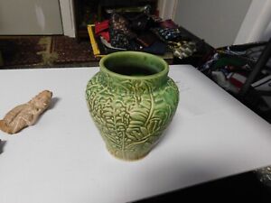 Green Weller Vase unmarked Overall Design of Palm Fronds & Leaves-Marvo