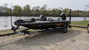 Nitro Z17 Bass fishing boat for sale. Like new, excellent condition. Only 19hrs.