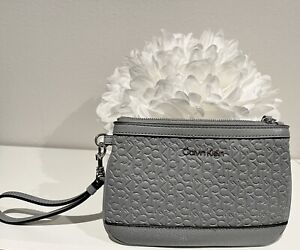 Calvin Klein Wristlet Wallet Small Clutch Card Holder Gray