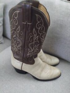 Justin cowboy boots for men size 8D