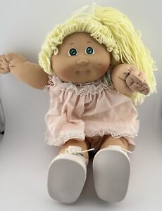New ListingVintage Cabbage Patch Kids Doll 1984 Blonde Hair Green Eyes 1 Dimple.