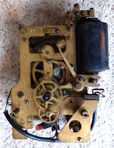 New ListingSelf Winding or Western Union Clock Movement - for Parts or Repair - SWCC Clock