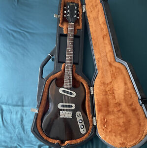 Gibson SG-200 Electric Guitar 1971 Walnut w/ 80s Chainsaw Case