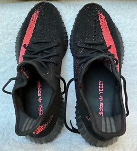 Size 9.5 - adidas Yeezy Boost 350 V2 Low Bred
