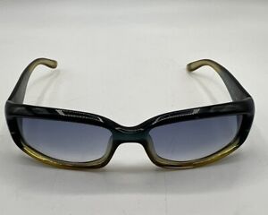 Gucci vintage sunglasses from the 1990’s Tom Ford era. GG 2454/S. Rare find