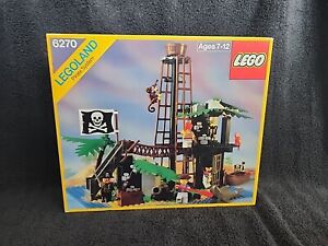 LEGO Pirates: Forbidden Island (6270) Box And Book