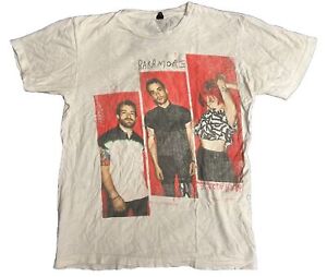 Paramore 2013 Self Titled Era Band T-Shirt Size Medium