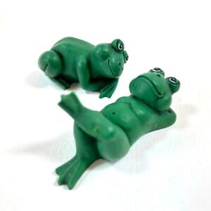 New ListingFrog Figurines Small Garden Whimsy Resin Bright Green Pose Indoor Outdoor Lot 2