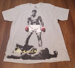 Muhammad Ali T Shirt Joe Frazier Knock Out Size Large Fits As MEDIUM