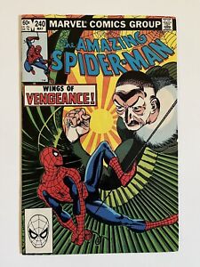 New ListingAMAZING SPIDER-MAN #240 Marvel Comic 1983 Vulture Appearance (04/26)