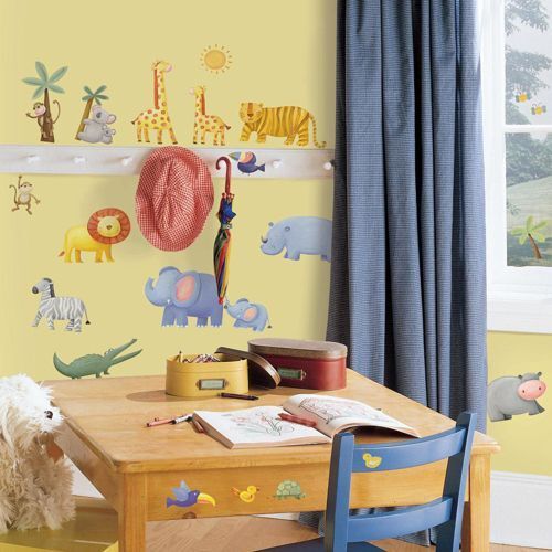 New RoomMates Jungle Adventure Wall Decals Peel and Stick  29 Ct