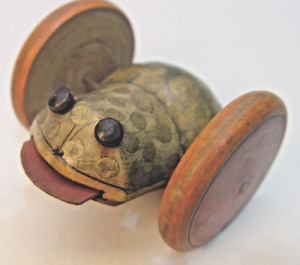ANTIQUE ALL WOOD FROG PULL TOY, HIS TONGUE GOES IN AND OUT AS HE ROLLS ALONG