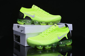 DS Nike Air VaporMax Flyknit 2 Men's fluorescent green sneakers, brand new