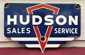 VINTAGE HUDSON SALES SERVICE 10” PORCELAIN DEALER AUTOMOTIVE GAS OIL SIGN