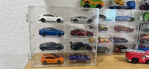 1/64 Diecast 8 Car Display Case With Locking Latch, Stackable And Can Be Hanged.