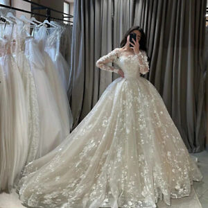Vintage 3D Lace Applique Wedding Dresses Long Sleeves Sweep Train Bridal Gowns