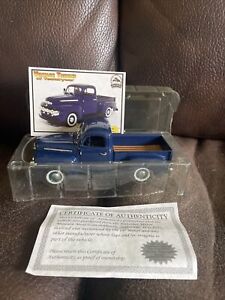 Signature 1951 Ford F-1 Diecast Model Pickup Truck National Motor Museum 1:32