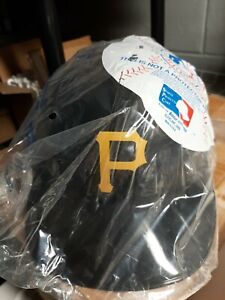 Pittsburgh Pirates Plastic Souvenir full size  Baseball Helmet MLB NEW