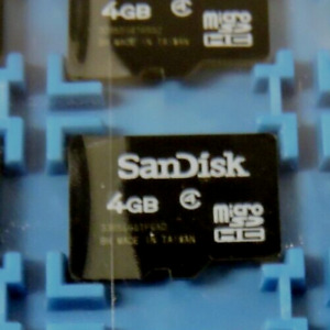 GENUINE NEW SanDisk 4GB SDHC MicroSD Flash Memory Card SDSDQ-4096 TransFlash OEM