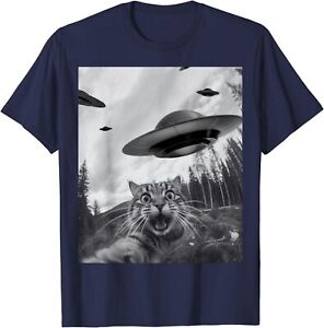 Funny Cat Selfie With Alien UFO Cool Animal Lover Unisex T-Shirt