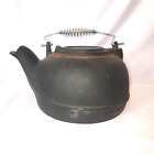 Antique VTG Cast Iron Tea Pot Melting Pot Black Kettle with Swivel Lid & Handle