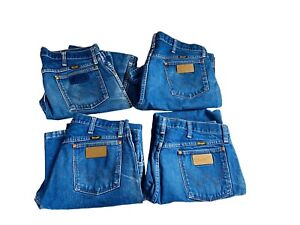 Wrangler Mens Jeans Lot Of 4 Denim Cotton Straight Leg Pockets Button Blue 34x30