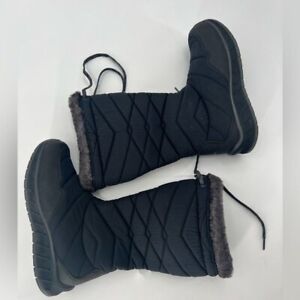 LL Bean snowfield black quilted fur lined boots shoes size 8M winter boots