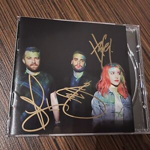 PARAMORE SIGNED AUTOGRAPHED 'PARAMORE' CD (self-titled) (FULL BAND!)