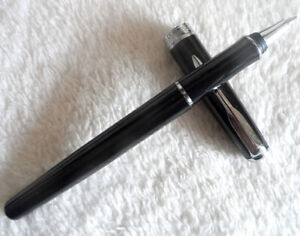 Hi-Q Black/White Clip Parker Sonnet Series Fine (F) Nib Rollerball pen Black Ink