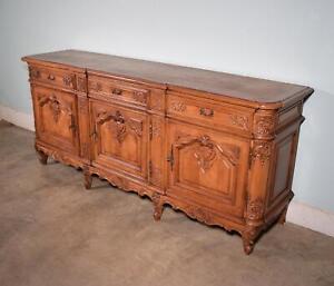 Large Vintage French Louis XVI Sideboard/Buffet in Solid Oak with Carved Doors