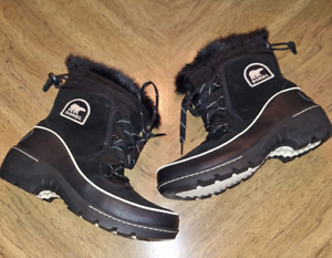 SOREL Tivoli Black Suede Fur Winter Snow Boots Women's Size 8 NL2532-010