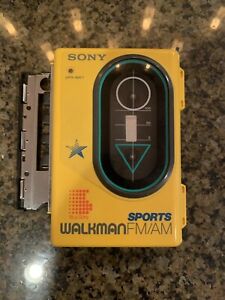 New ListingSony Sports Walkman WM-F45 AM/FM Radio & Cassette - Tested, Working EUC